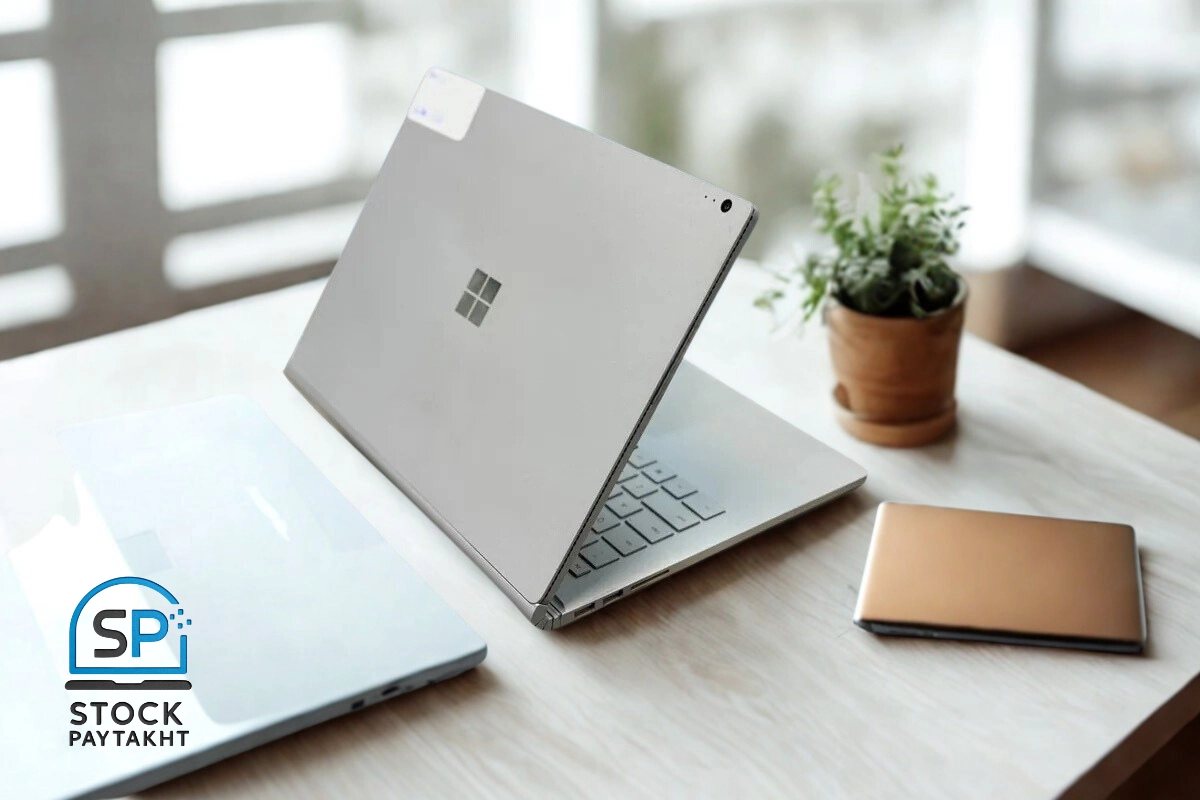 لپ تاپ Surface Book 2 با پردازنده i5 نسل هشتم و نمایشگر لمسی 13 اینچ 2K
