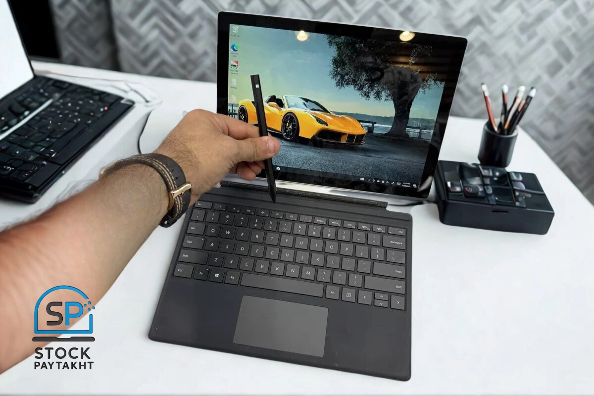 سرفیس پرو 5 i5 نسل ۷ با رم ۸ و حافظه ۲۵۶ گیگ SSD سیم کارت خور