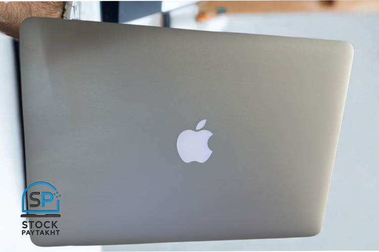 لپتاپ مکبوک پرو ۲۰۱۷ با پردازنده i5، رم ۸ گیگ، حافظه 512 گیگ SSD و صفحه نمایش ۱۳.۳ اینچ
