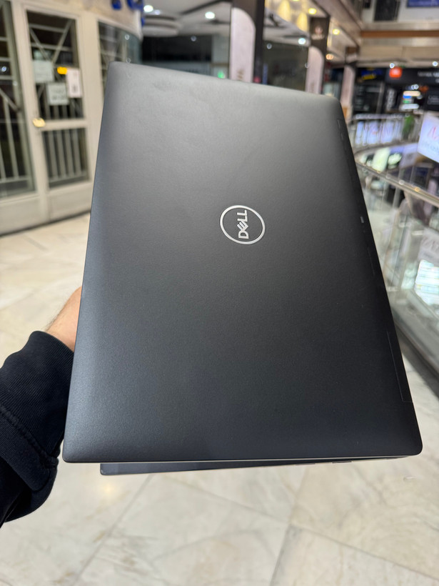 لپ تاپ دل مدل Latitude 5530 با پردازنده Core i7 نسل 12، رم 8 گیگ، حافظه 256 گیگ SSD، گرافیک Intel و صفحه نمایش 15.6 اینچ Full HD | کارکرده
