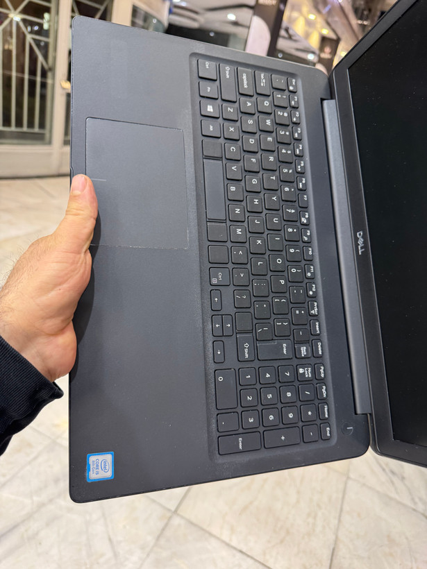 لپ تاپ دل مدل Latitude 5510 با پردازنده Core i7 نسل 10، رم 8 گیگ DDR4، حافظه 256 گیگ SSD، گرافیک Intel و صفحه نمایش 15.6 اینچ | کارکرده